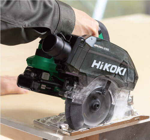 HiKOKI C1205DYAのダストボックス使用時約80パーセント集じんを示す公式画像