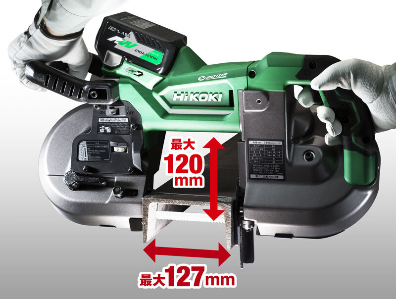 HiKOKI CB3612DAで最大切断能力120mmを示す使用イメージ
